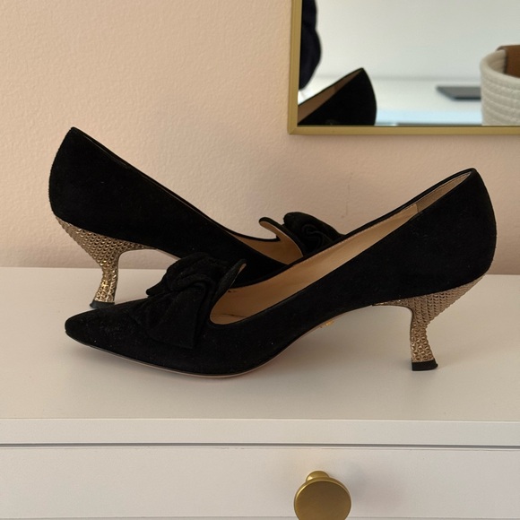 Vintage Prada Women's Black Heels with Bow Detail - Picture 5 of 8